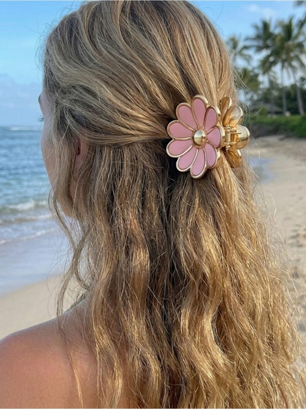 Pink Daisy Flower Hair Clip - Women's Accessory